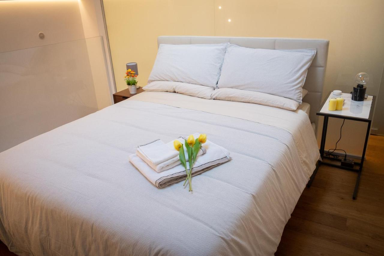 Mori Siciliani House Aparthotel Aci Castello Bagian luar foto